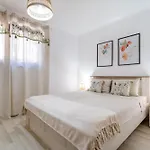 Poemia- Sea View, Free Parking, Complex Carpe Diem