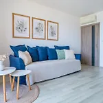 Poemia- Sea View, Free Parking, Complex Carpe Diem Apartment