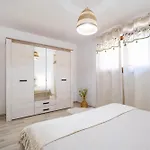 Apartment Poemia- Sea View, Free Parking, Complex Carpe Diem *