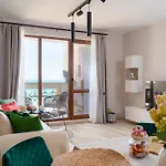 Poemia- Sea View, Free Parking, Complex Carpe Diem Apartment *