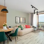 Apartment Poemia- Sea View, Free Parking, Complex Carpe Diem