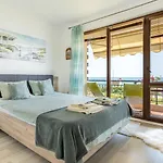 Poemia- Sea View, Free Parking, Complex Carpe Diem Baltsjik