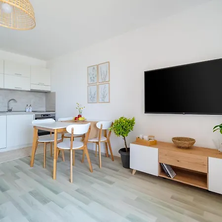 Poemia- Sea View, Free Parking, Complex Carpe Diem * Baltschik