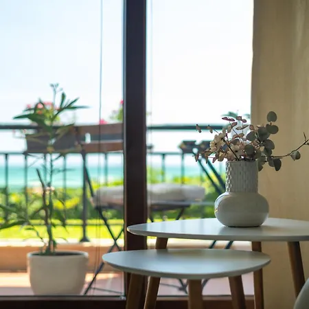 Poemia- Sea View, Free Parking, Complex Carpe Diem * Baltschik