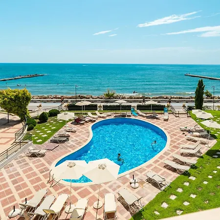 Poemia- Sea View, Free Parking, Complex Carpe Diem Apartment