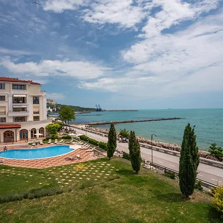 Poemia- Sea View, Free Parking, Complex Carpe Diem Apartment *