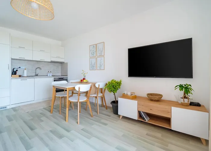 Poemia- Sea View, Free Parking, Complex Carpe Diem * Balchik