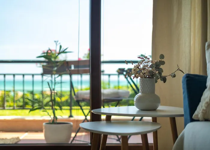 Poemia- Sea View, Free Parking, Complex Carpe Diem * Balchik