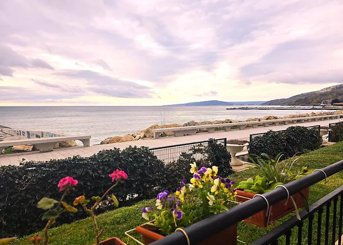 Poemia- Sea View, Free Parking, Complex Carpe Diem *