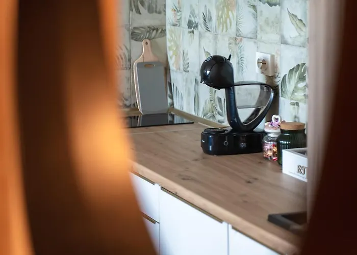 Poemia- Sea View, Free Parking, Complex Carpe Diem Apartment