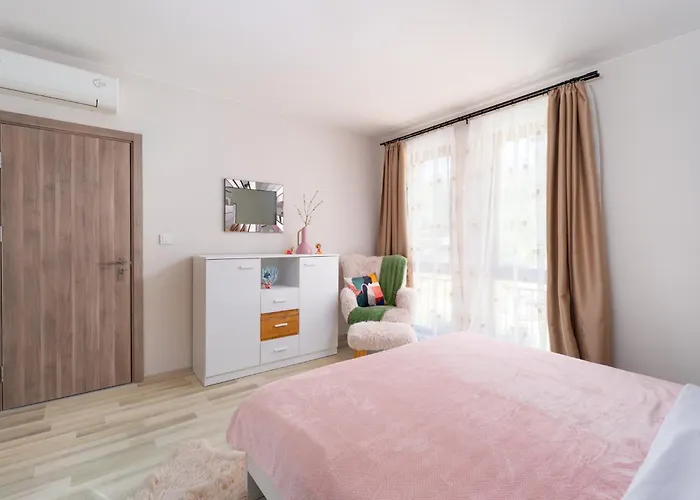 Apartment Poemia- Sea View, Free Parking, Complex Carpe Diem *