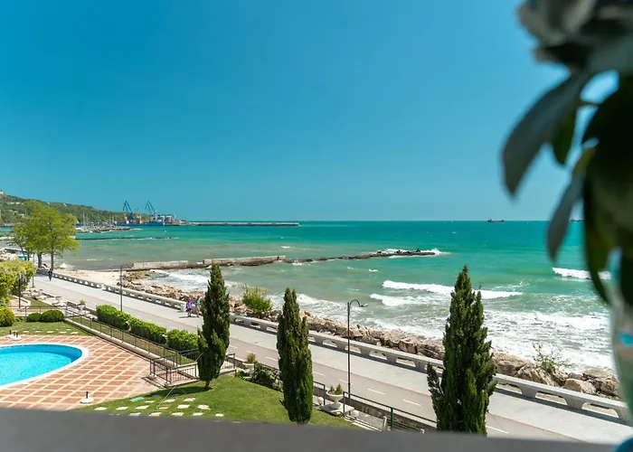 Apartamento Poemia- Sea View, Free Parking, Complex Carpe Diem Balchik